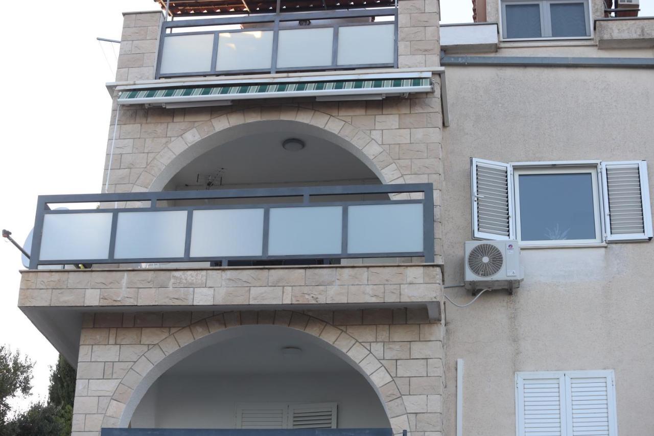 Apartment Relaxing Sea View, Okrug Gornji Exterior photo